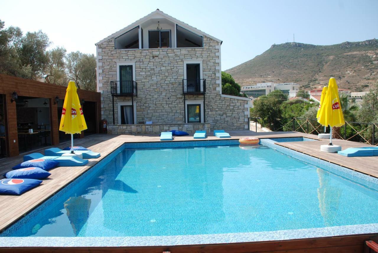 Victoria Hotel&Lounge Foça Esterno foto
