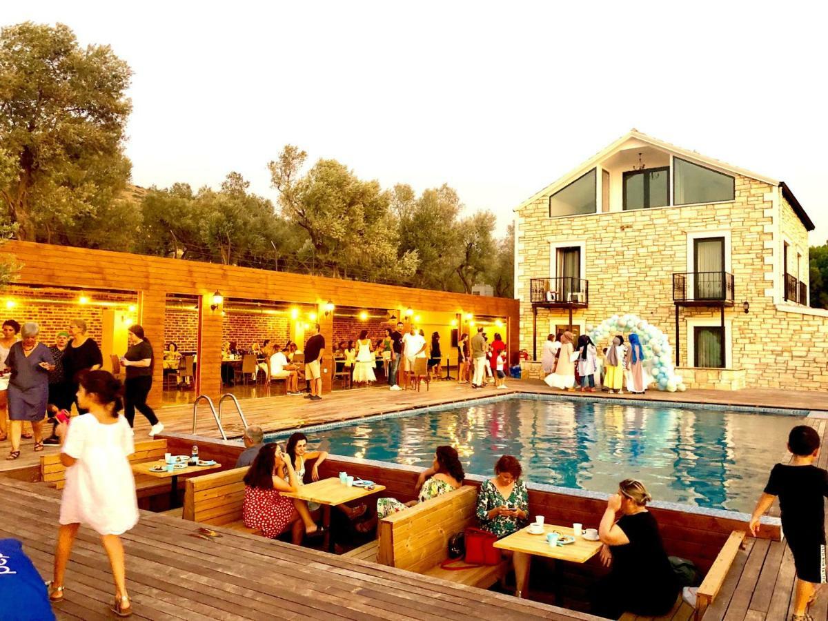 Victoria Hotel&Lounge Foça Esterno foto